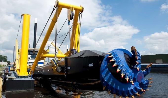 latest company news about Understanding the Relationship Between Dredgers and Subsea Cables  0