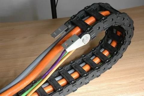 CFlex-16000-TPU: Flexible Cable For High Speed Drag Chain Operations